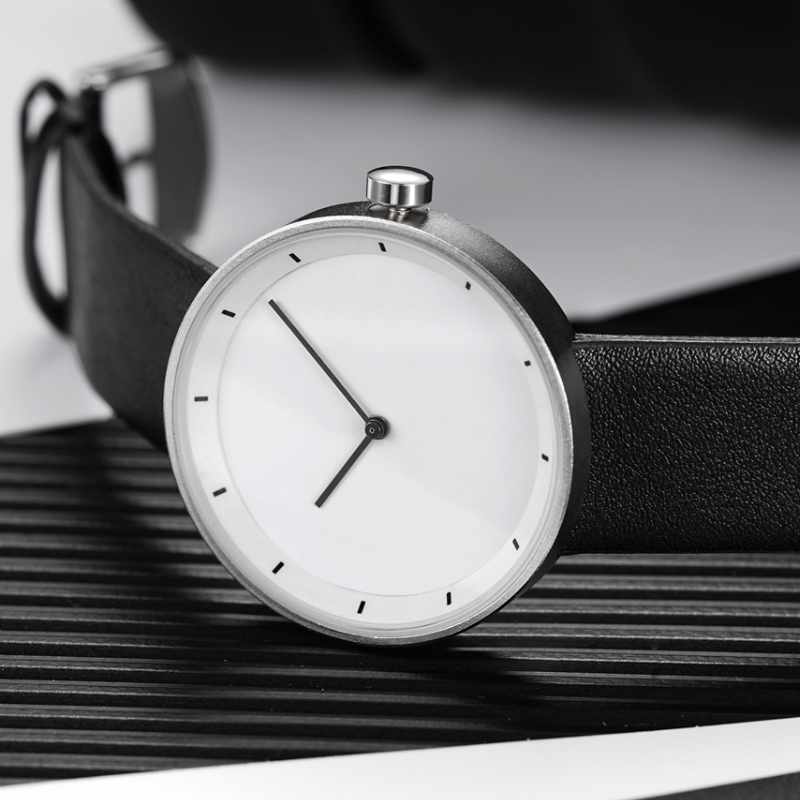 Minimalist Stil Kuvars Kol Saati