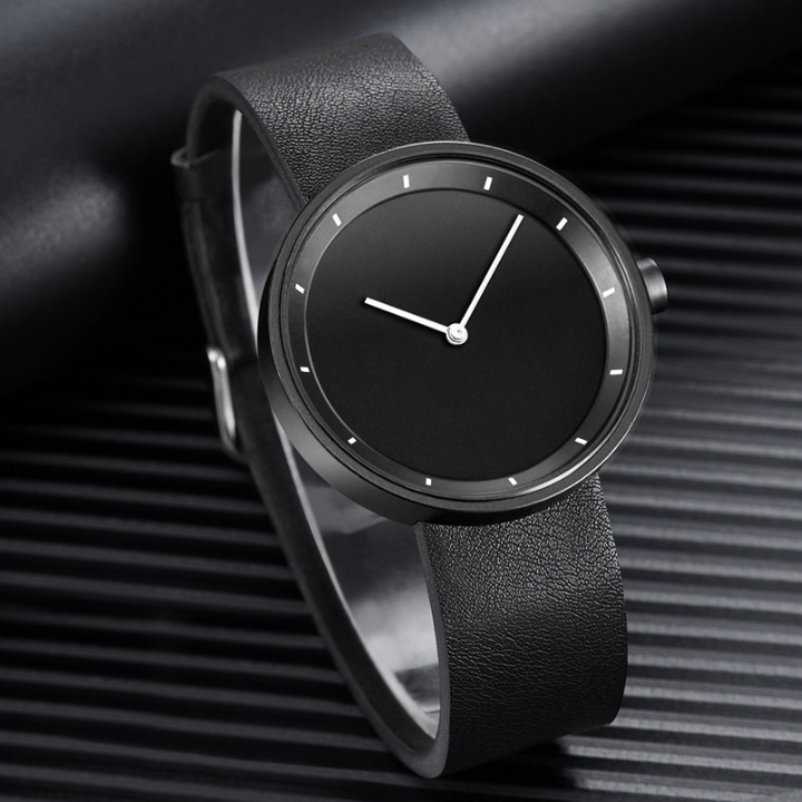 Minimalist Stil Kuvars Kol Saati