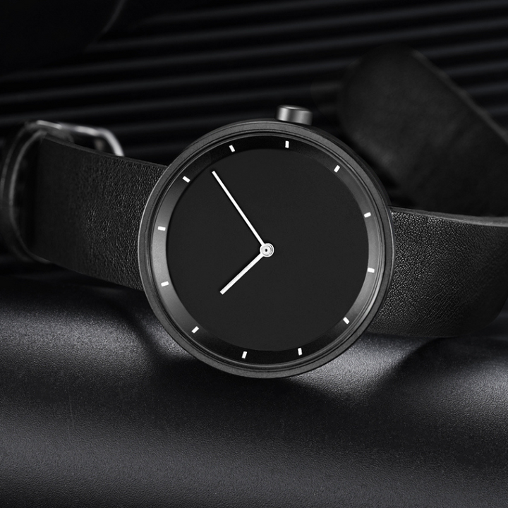 Minimalist Stil Kuvars Kol Saati